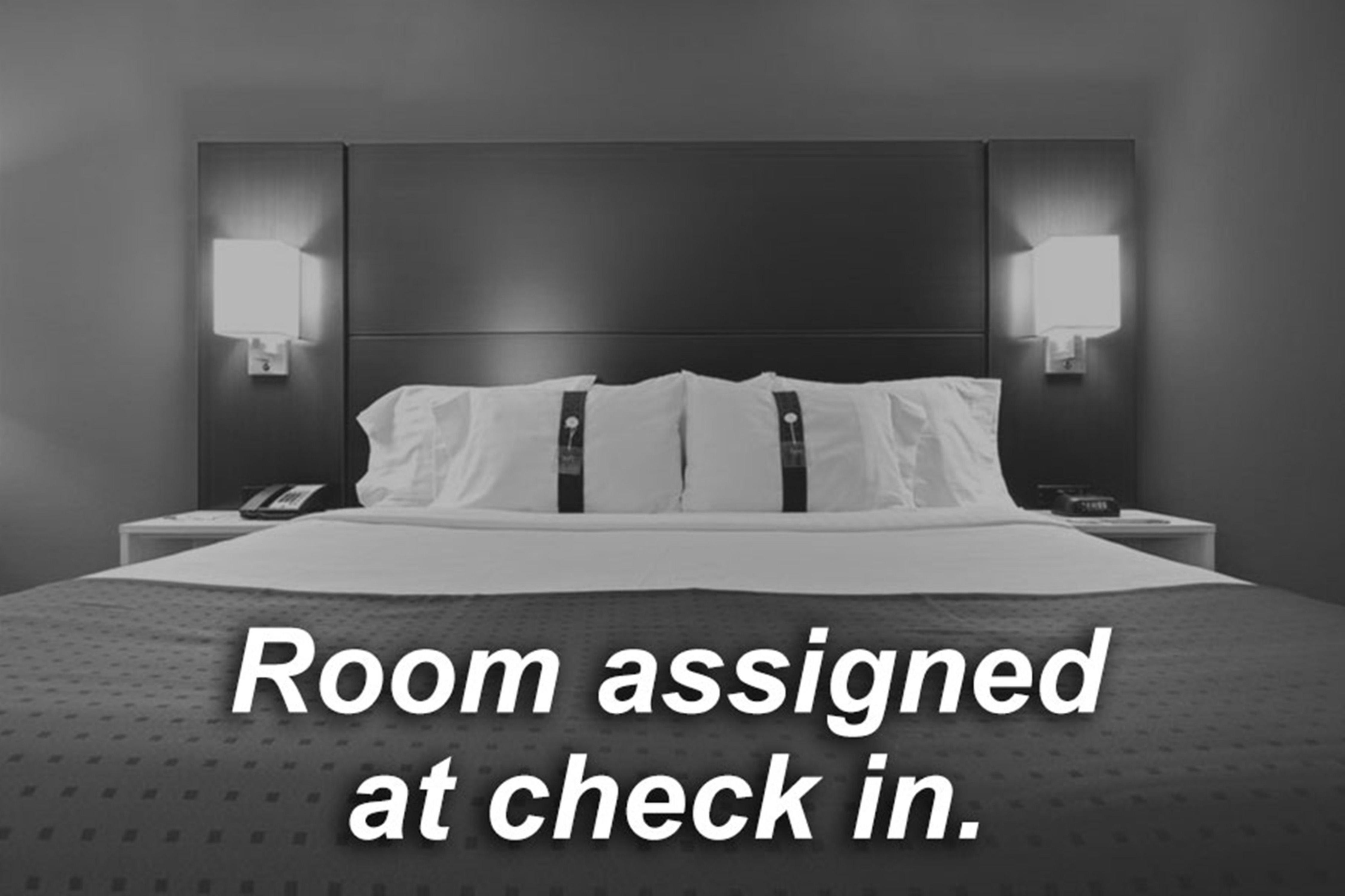 Holiday Inn Express Hotel & Suites Chanhassen By Ihg Exteriör bild