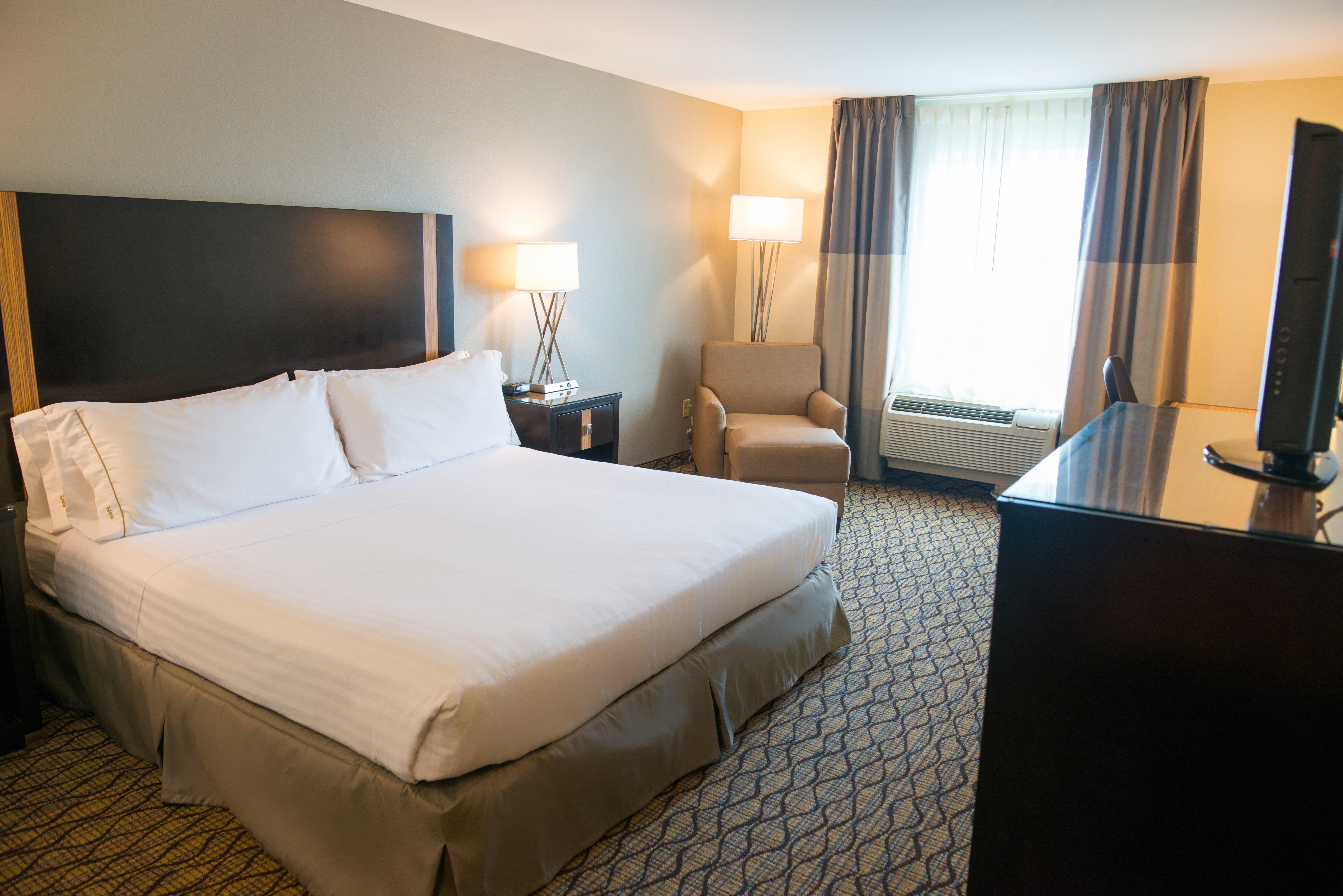 Holiday Inn Express Hotel & Suites Chanhassen By Ihg Exteriör bild