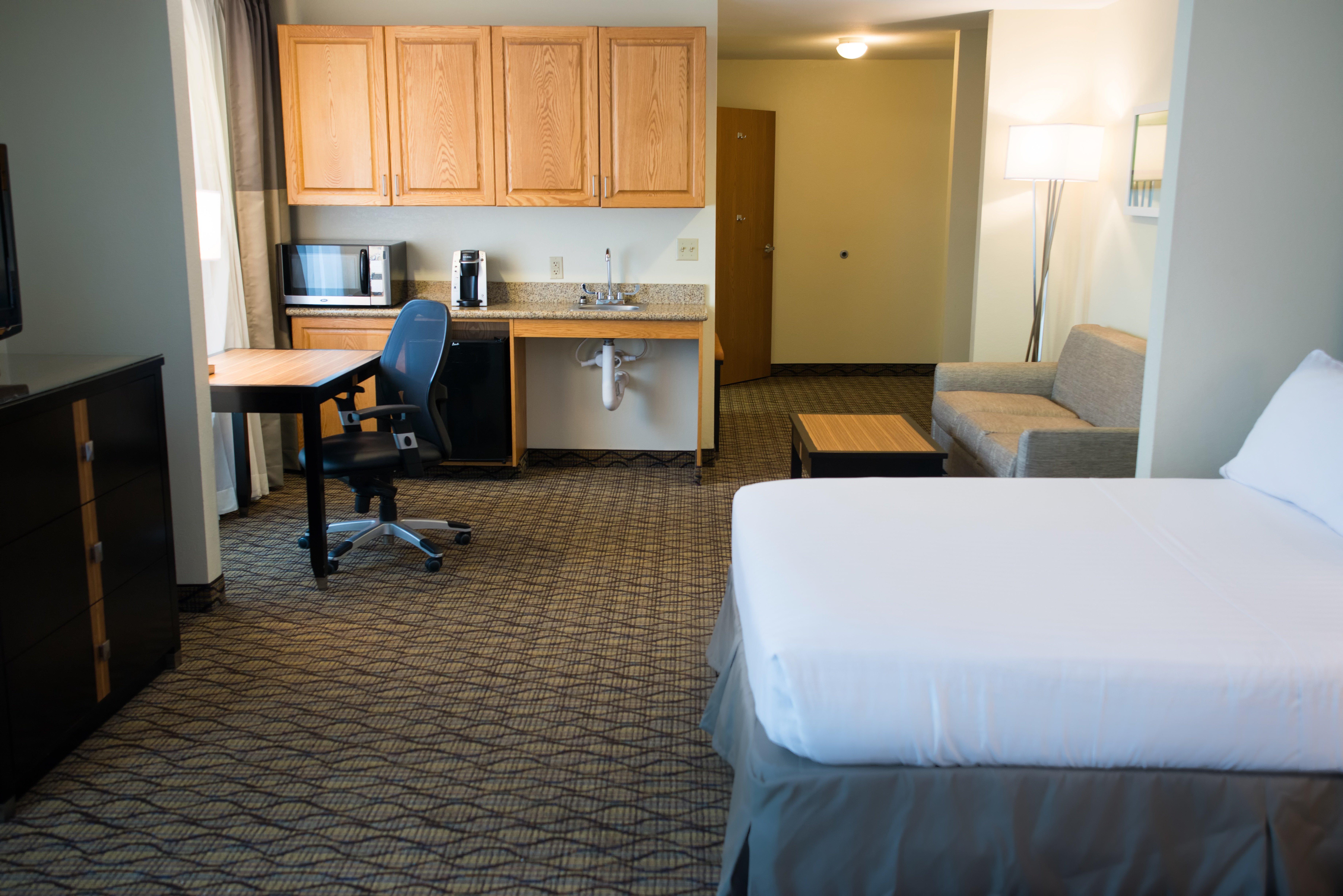 Holiday Inn Express Hotel & Suites Chanhassen By Ihg Exteriör bild