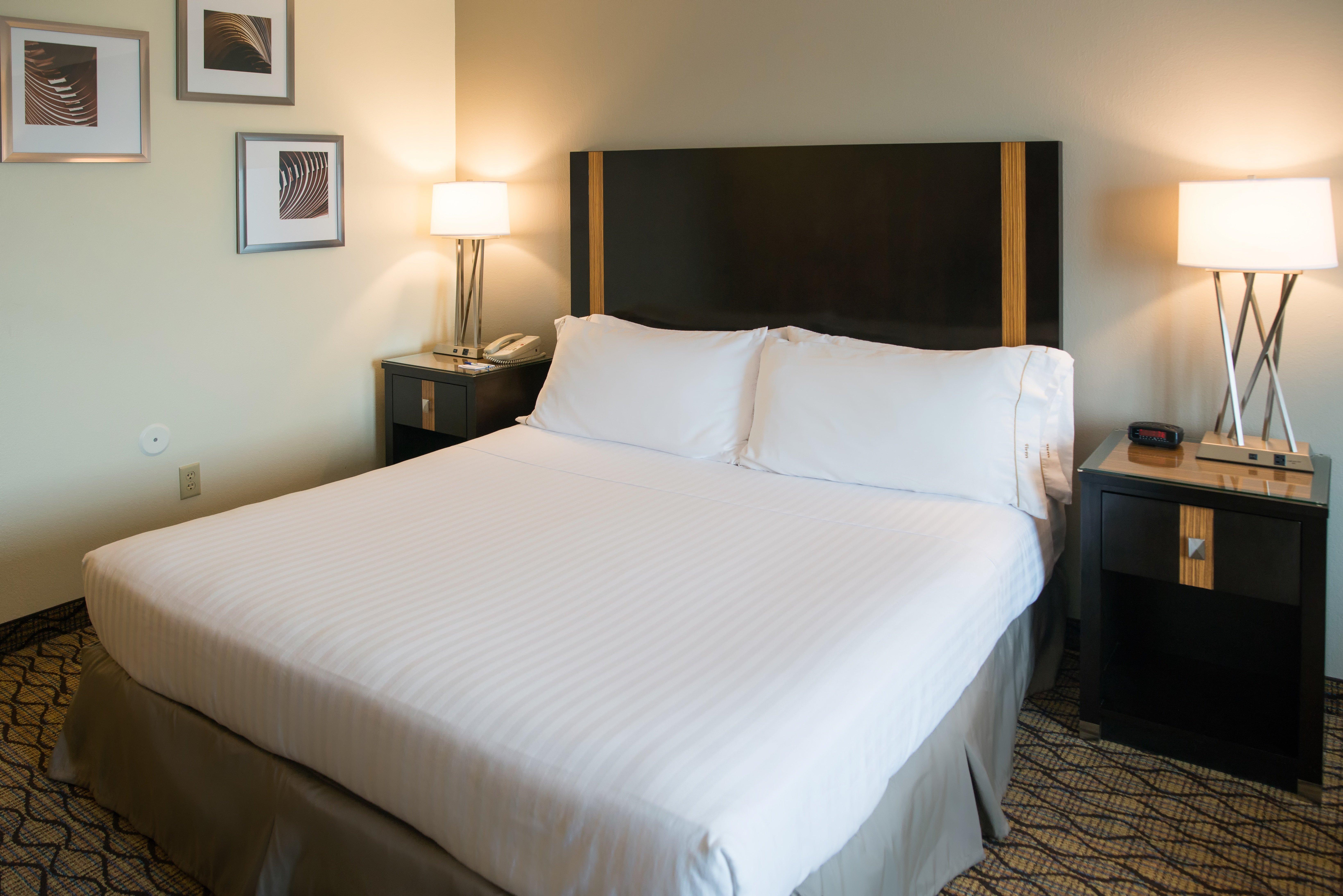 Holiday Inn Express Hotel & Suites Chanhassen By Ihg Exteriör bild