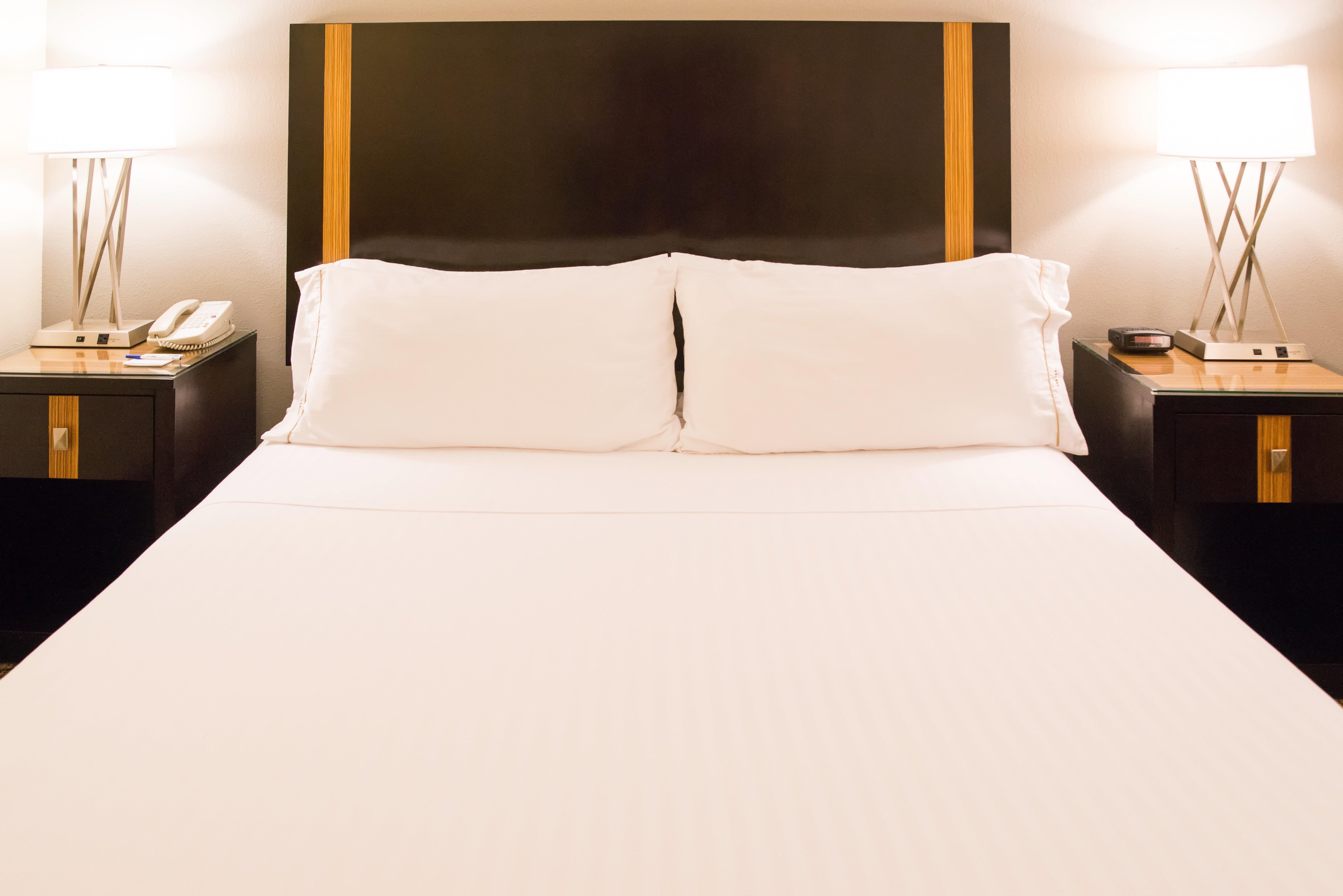 Holiday Inn Express Hotel & Suites Chanhassen By Ihg Exteriör bild