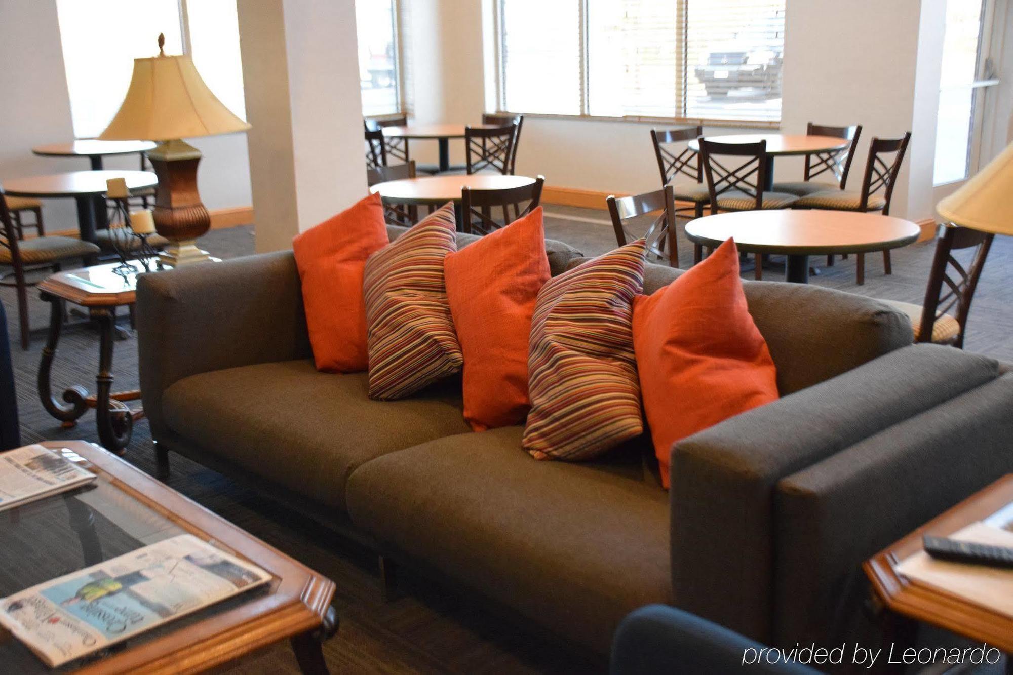 Holiday Inn Express Hotel & Suites Chanhassen By Ihg Exteriör bild